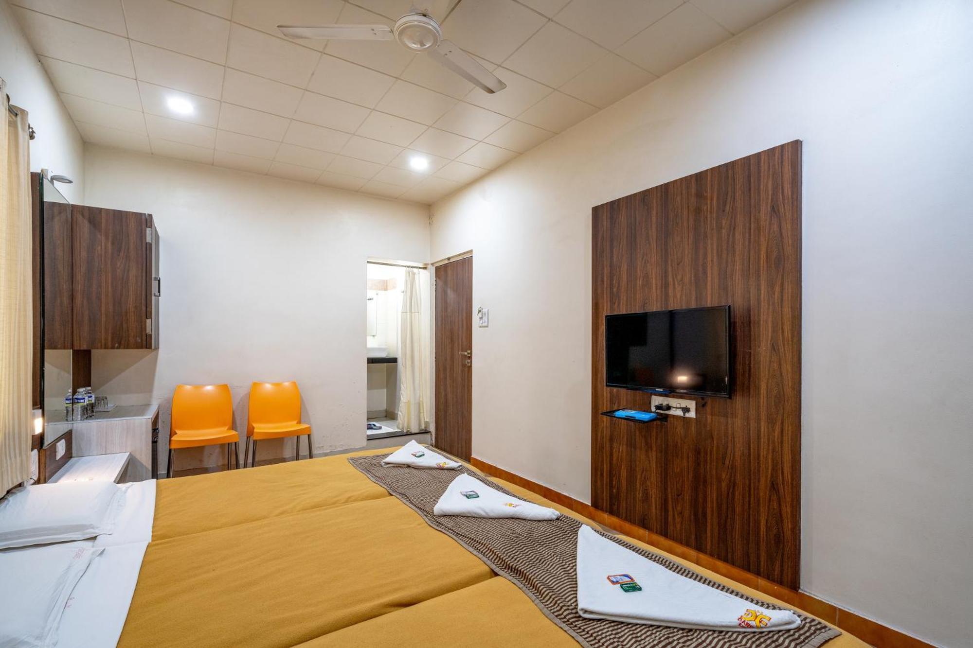 Hotel Darshan Executive Tuljapur Luaran gambar