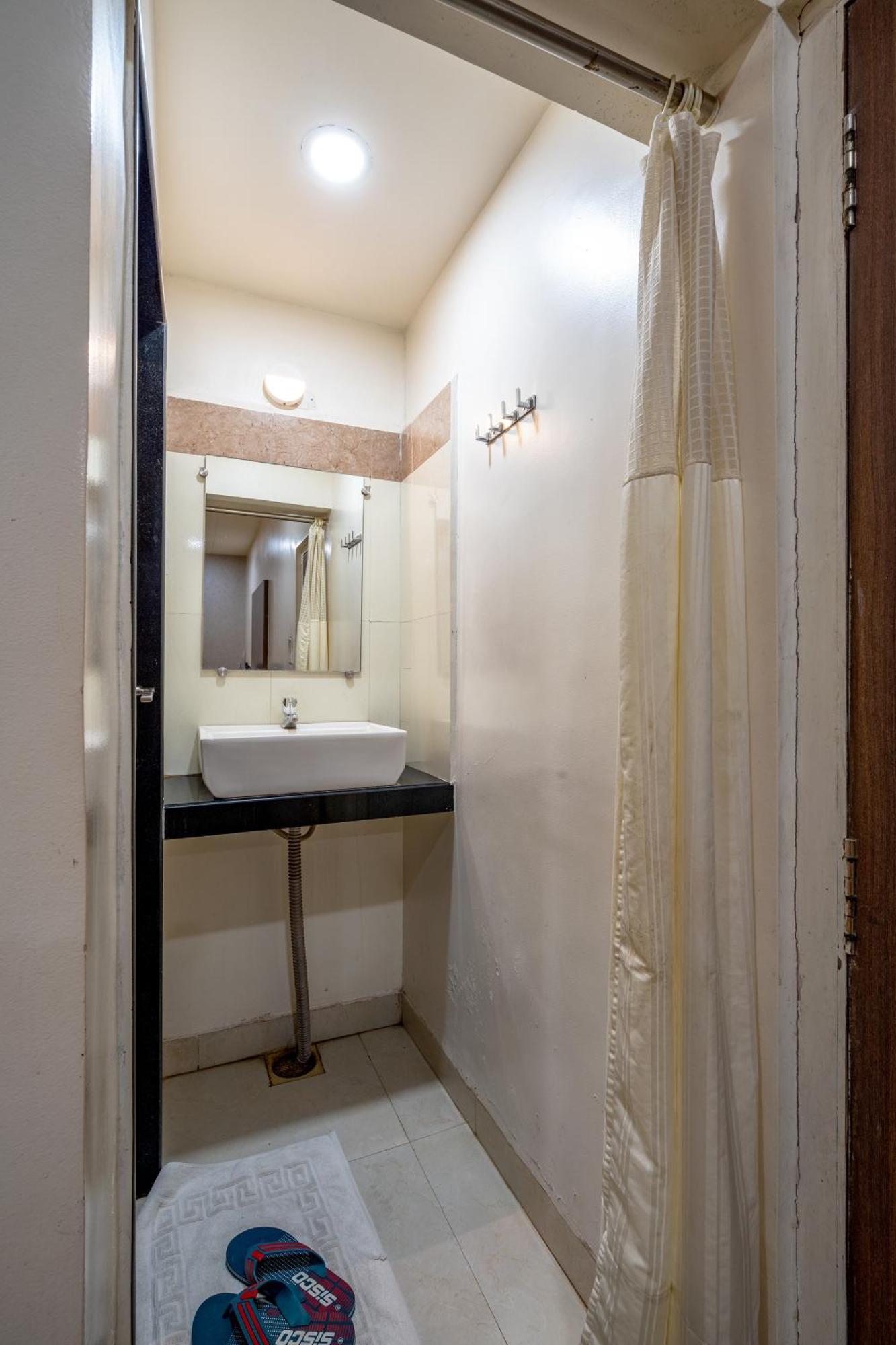 Hotel Darshan Executive Tuljapur Luaran gambar